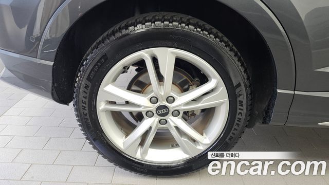 Audi Q3 (F3) 35 TDI Premium Sportback 2023 — фото 5