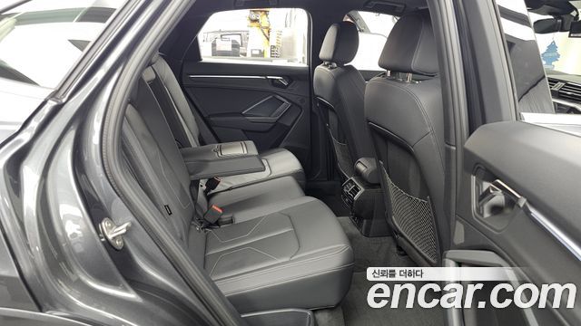 Audi Q3 (F3) 35 TDI Premium Sportback 2023 — фото 12