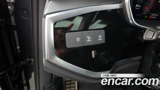 Audi Q3 (F3) 35 TDI Premium Sportback 2023 — фото 27