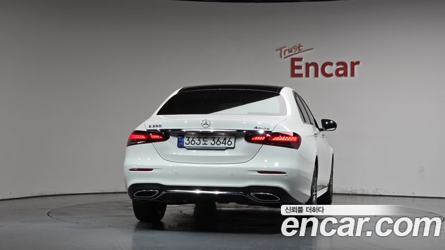 Mercedes-Benz E-Class (W213) E250 AMG Line 2023 — фото 4