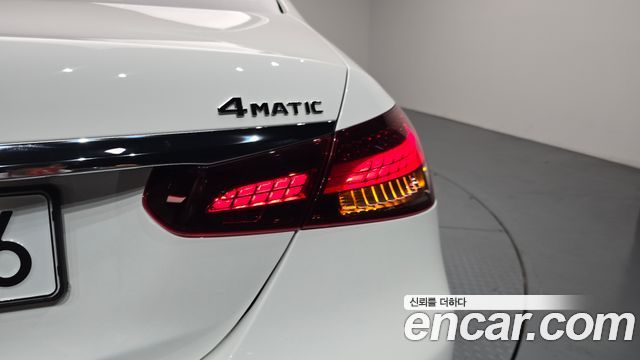 Mercedes-Benz E-Class (W213) E250 AMG Line 2023 — фото 23