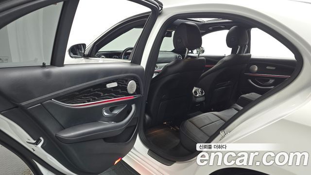 Mercedes-Benz E-Class (W213) E250 AMG Line 2023 — фото 33