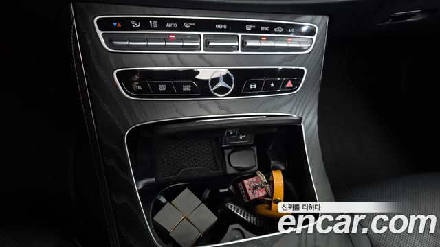 Mercedes-Benz E-Class (W213) E250 AMG Line 2023 — фото 34