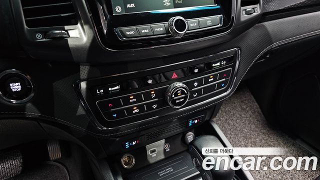 KG Mobility (SsangYong) Rexton Sports Khan Diesel 2.2 4WD Prestige 2021 — фото 17