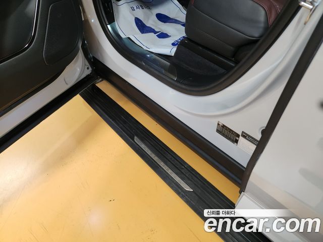Land Rover Range Rover Sport (III) D300 HSE Dynamic 2023 — фото 17