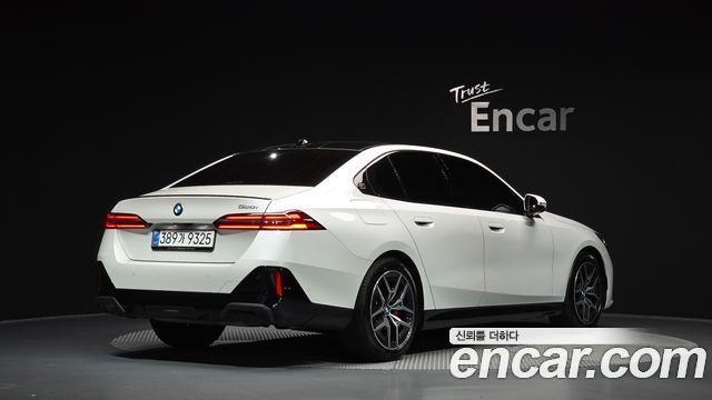 BMW 5 Series (G60) 520i Special Edition 2026 — фото 2