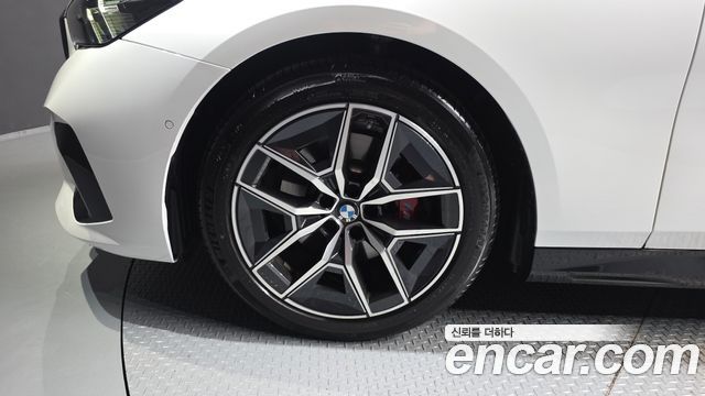 BMW 5 Series (G60) 520i Special Edition 2026 — фото 5