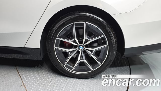 BMW 5 Series (G60) 520i Special Edition 2026 — фото 21
