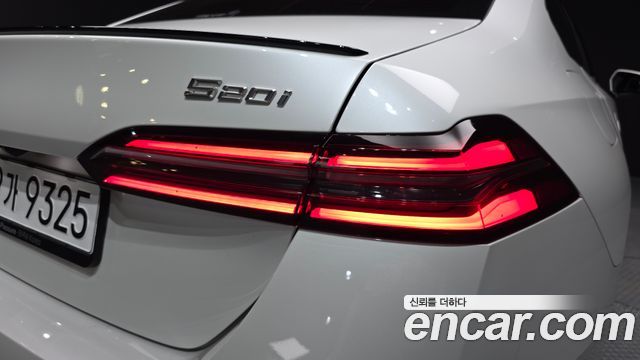 BMW 5 Series (G60) 520i Special Edition 2026 — фото 23