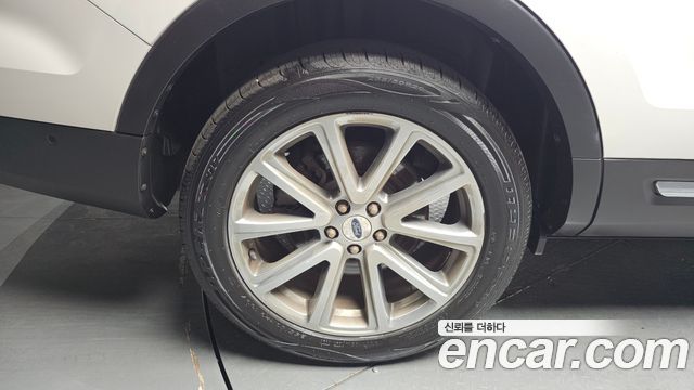 Ford Explorer 2.3 Limited 4WD 5th 2016 — фото 5