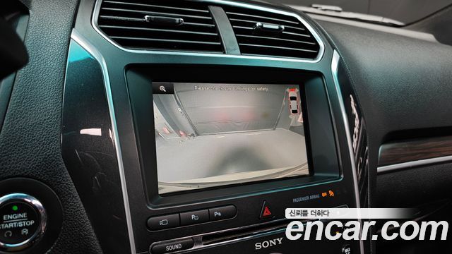 Ford Explorer 2.3 Limited 4WD 5th 2016 — фото 15