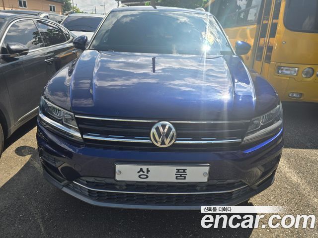 Volkswagen Tiguan (II) 2.0 TDI Premium 2018 — фото 3