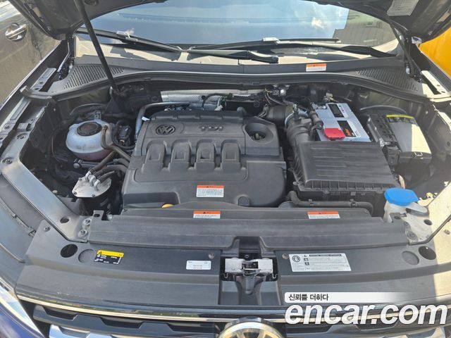 Volkswagen Tiguan (II) 2.0 TDI Premium 2018 — фото 6