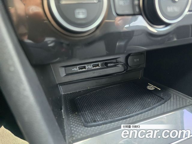 Volkswagen Tiguan (II) 2.0 TDI Premium 2018 — фото 18