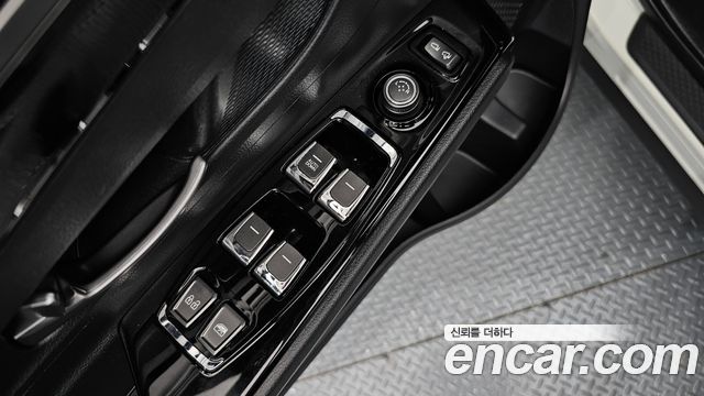 KG Mobility (SsangYong) Beautiful Korando Gasoline 1.5 2WD C5 Prime 2020 — фото 27