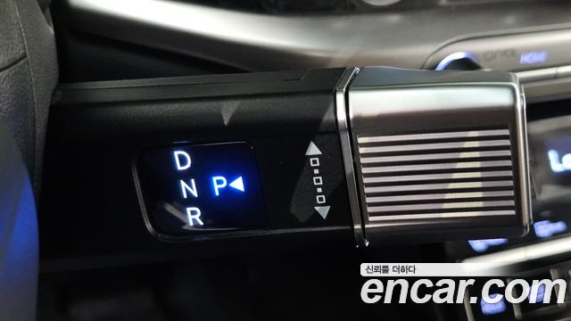Hyundai Grandeur (GN7) 3.5 LPG 2WD (Taxi) Deluxe 2024 — фото 9