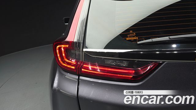 Honda CR-V (V) 2.0 Hybrid Touring 4WD 2022 — фото 29