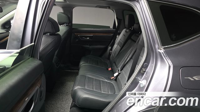 Honda CR-V (V) 2.0 Hybrid Touring 4WD 2022 — фото 32