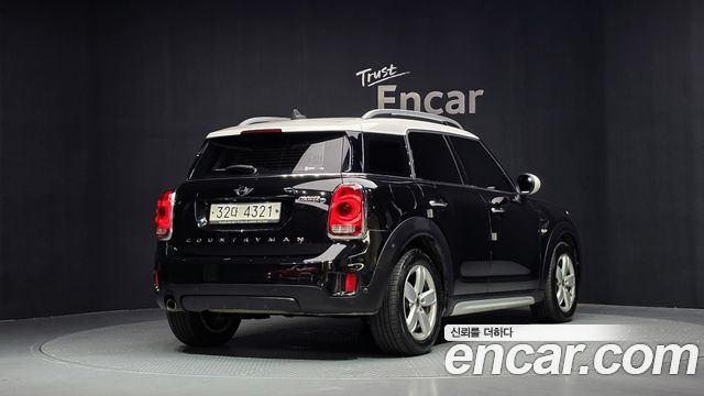 MINI Cooper D Countryman Standard 2nd 2018 — фото 2