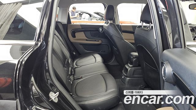 MINI Cooper D Countryman Standard 2nd 2018 — фото 12