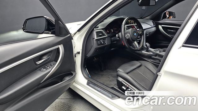 BMW 3 Series (F30) 320i M Sport Shadow 2018 — фото 10