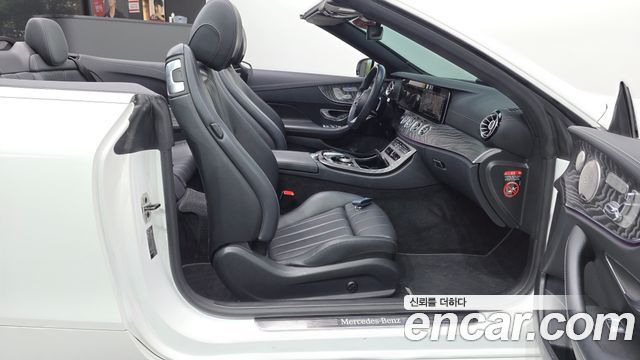 Mercedes-Benz E-Class (W213) E450 4MATIC Cabriolet 2021 — фото 32