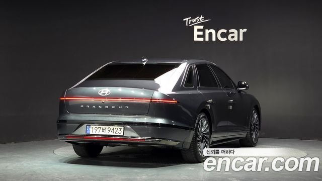 Hyundai Grandeur (GN7) 3.5 Gasoline 2WD Calligraphy 2023 — фото 2