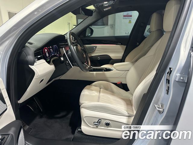 Maserati Grecale 2.0 AWD Modena 2024 — фото 15