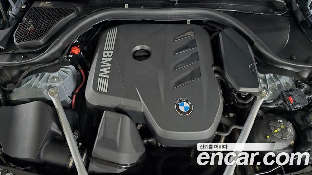 BMW 5 Series (G60) 520i Special Edition 2024 — фото 6
