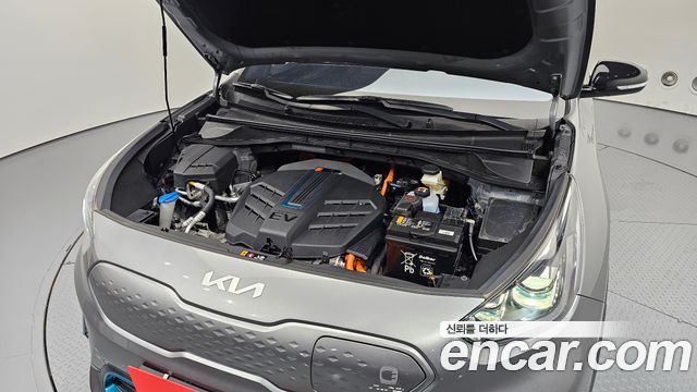 Kia Niro EV Noblesse 2022 — фото 6