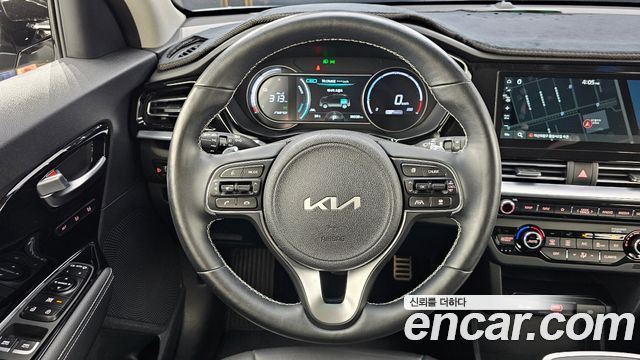 Kia Niro EV Noblesse 2022 — фото 17
