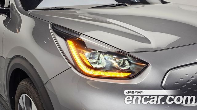 Kia Niro EV Noblesse 2022 — фото 28