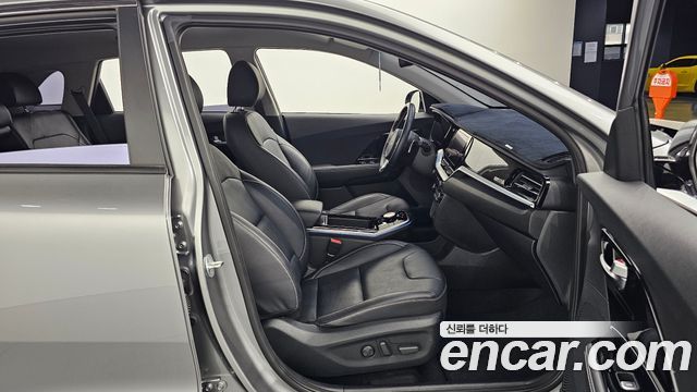 Kia Niro EV Noblesse 2022 — фото 32
