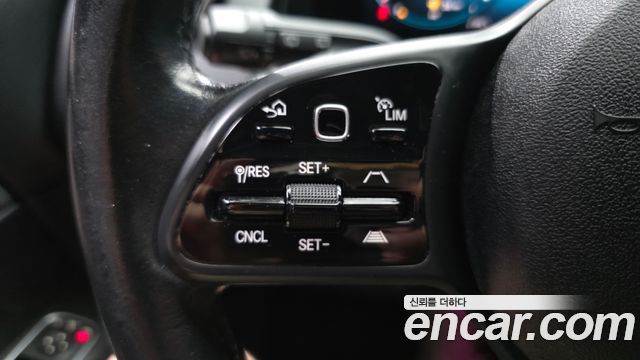 Mercedes-Benz GLB-Class (X247) GLB200 d 2021 — фото 16
