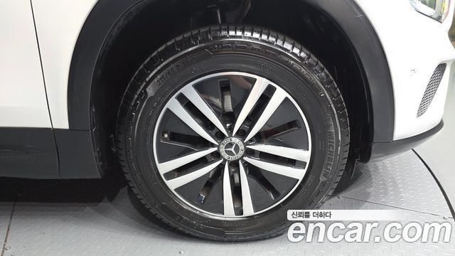 Mercedes-Benz GLB-Class (X247) GLB200 d 2021 — фото 21