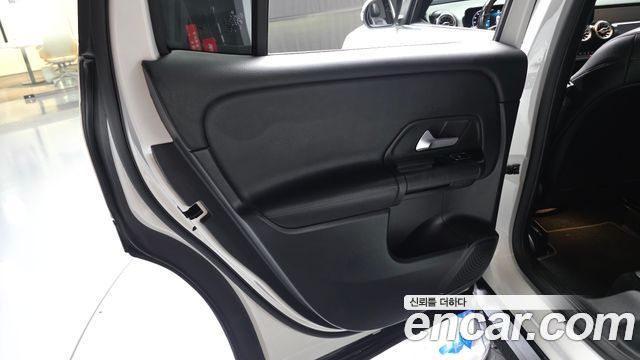 Mercedes-Benz GLB-Class (X247) GLB200 d 2021 — фото 25