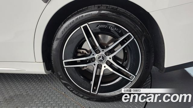 Mercedes-Benz E-Class (W214) E300 4MATIC AMG Line 2024 — фото 27