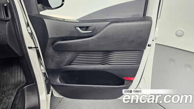 Hyundai Staria Cargo 3-Seater Modern 2022 — фото 24