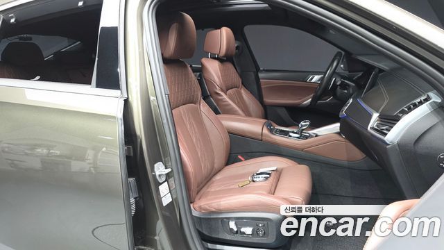 BMW X6 (G06) xDrive40i M Sport 2022 — фото 11