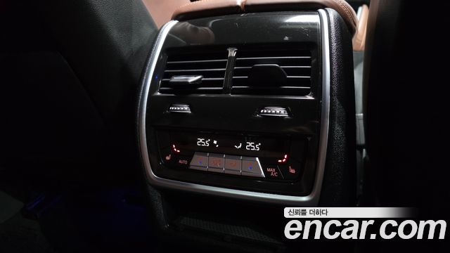 BMW X6 (G06) xDrive40i M Sport 2022 — фото 19