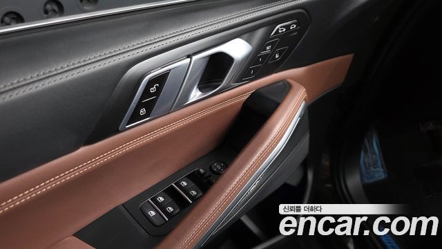 BMW X6 (G06) xDrive40i M Sport 2022 — фото 29
