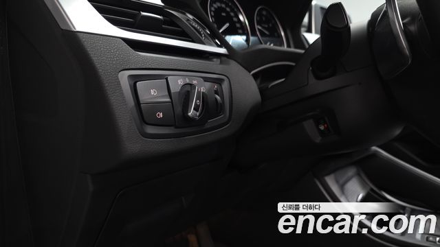BMW X1 (F48) xDrive 18d Premium 2019 — фото 27