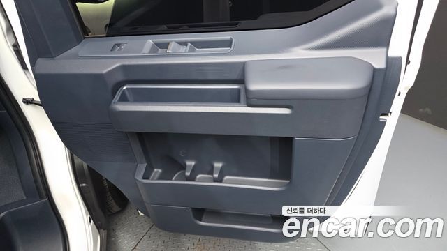 Kia PV5 Passenger 5 Seater Plus 2026 — фото 24