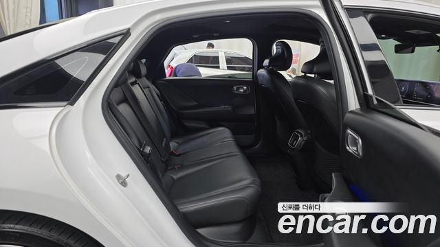 Hyundai Ioniq 6 Long Range Prestige 2023 — фото 11