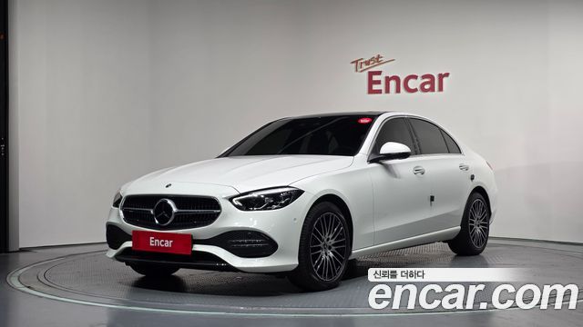Mercedes-Benz C-Class (W206) C200 Avantgarde