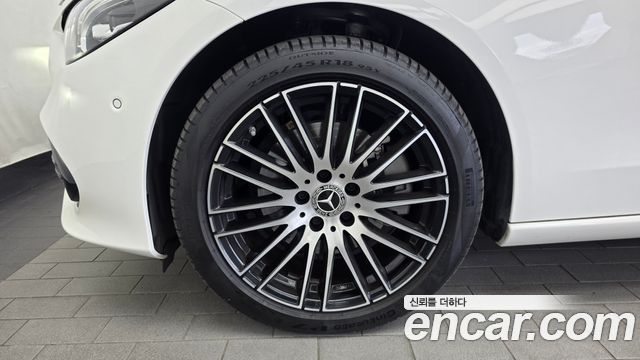 Mercedes-Benz C-Class (W206) C200 Avantgarde 2025 — фото 5