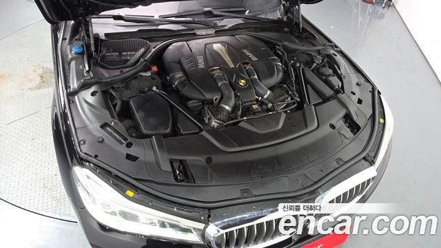 BMW 7 Series (G11) 750Li xDrive 2016 — фото 6