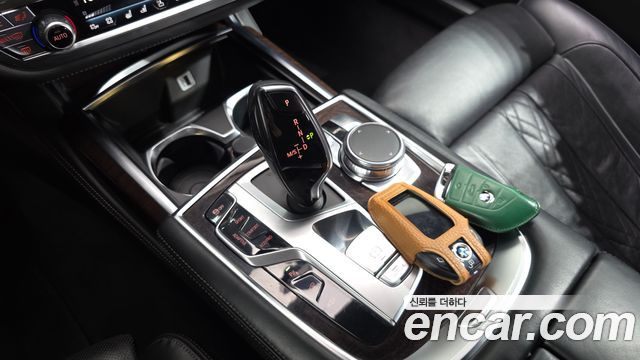 BMW 7 Series (G11) 750Li xDrive 2016 — фото 9
