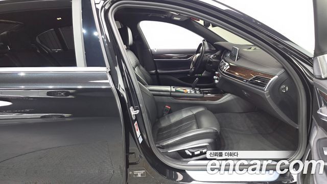 BMW 7 Series (G11) 750Li xDrive 2016 — фото 10