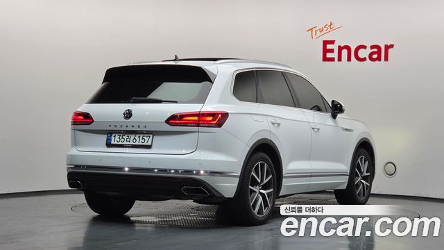 Volkswagen Touareg (III) 3.0 TDI Prestige 2020 — фото 2
